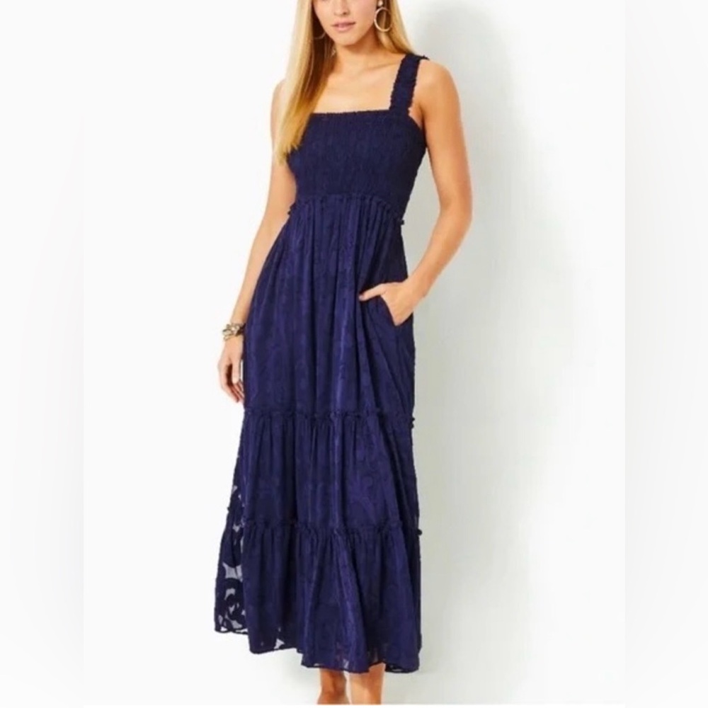 Lilly Pulitzer Hadley Smocked Dress- maxi, navy,
lined, and flattering! LN XL 💙 - Picture 3 of 15